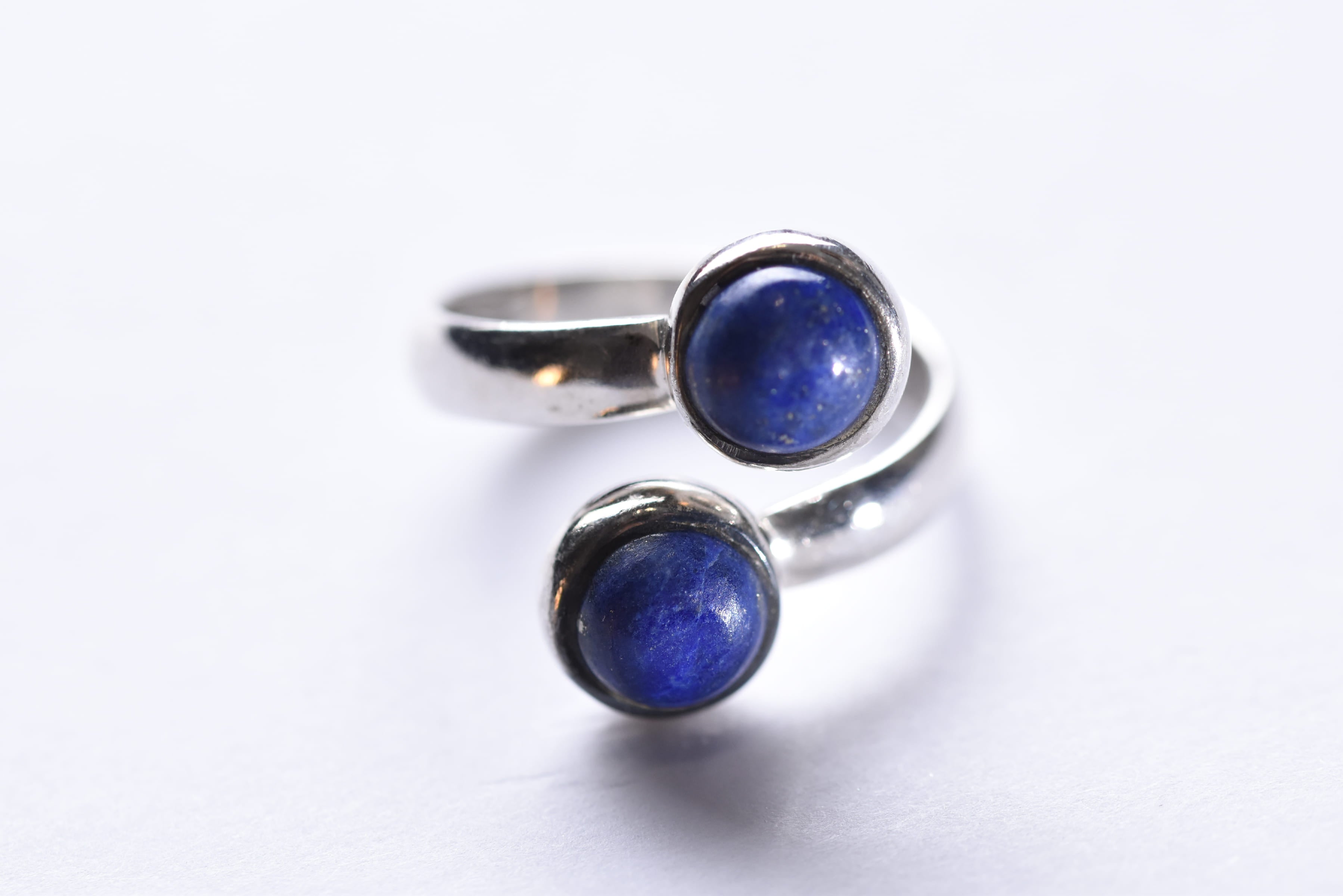 Lápisz lazuli köves gyűrű ezüst foglalatban