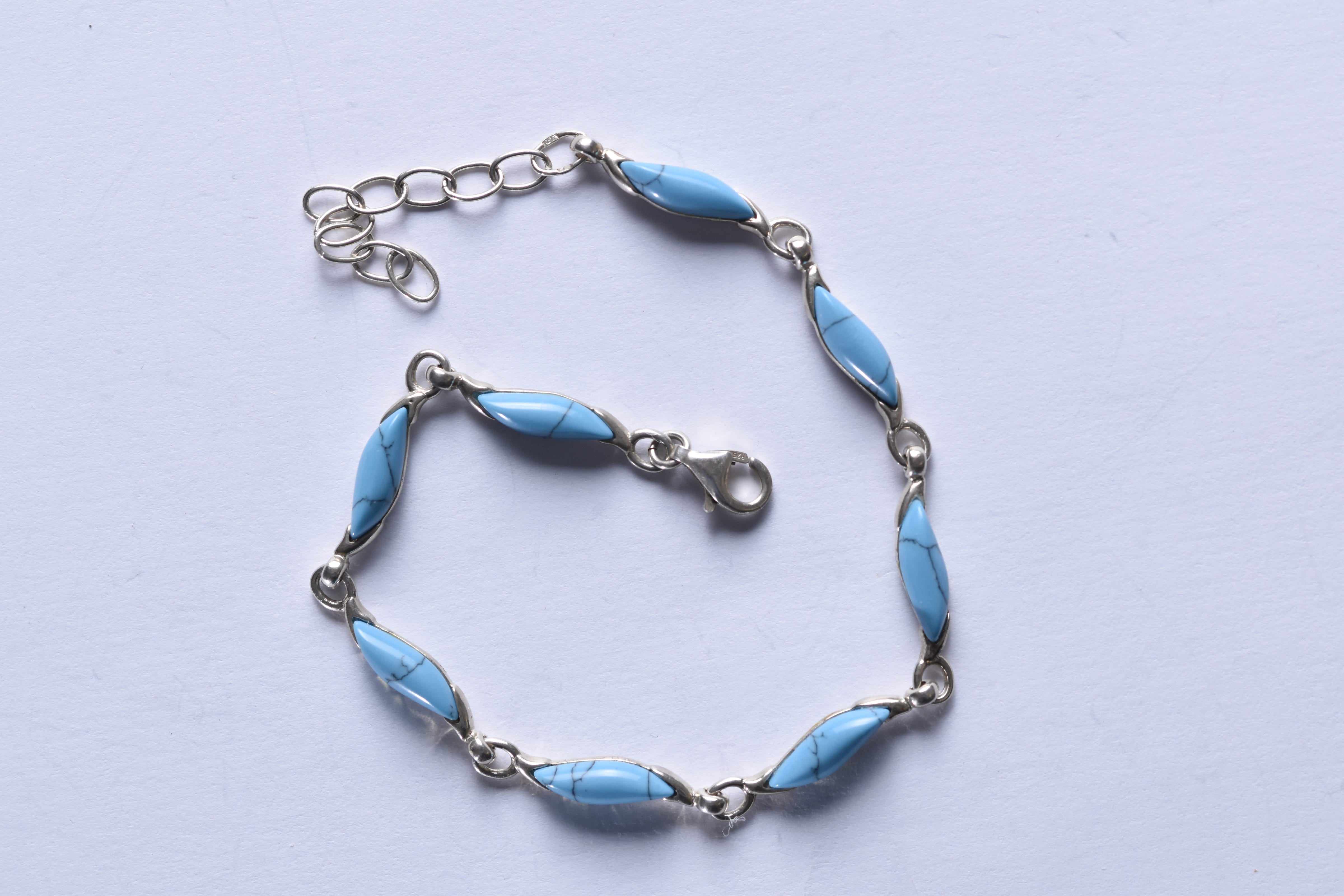 Türkiz köves karkötő ezüst foglalatban