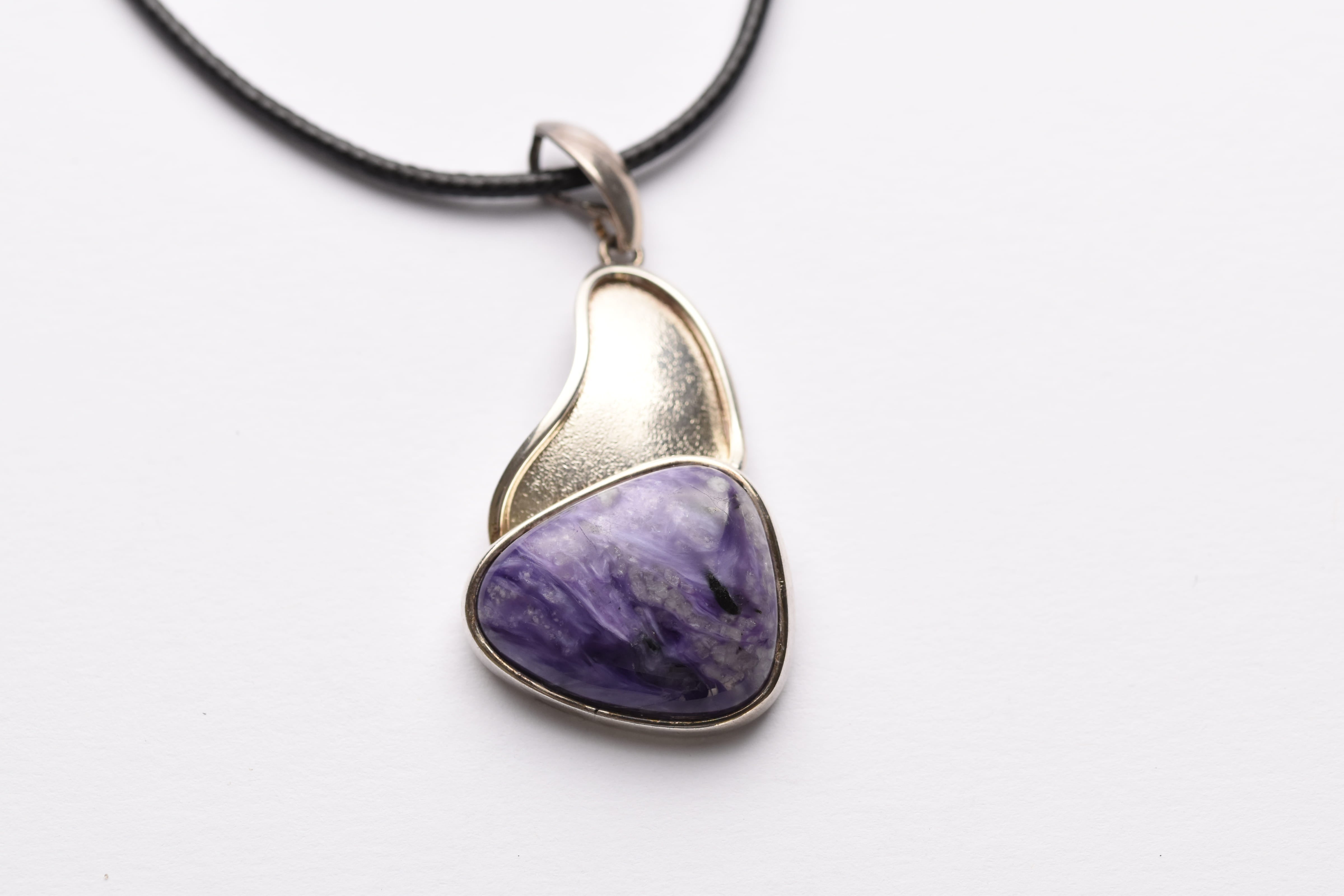 Charoite medál ezüst foglalatban