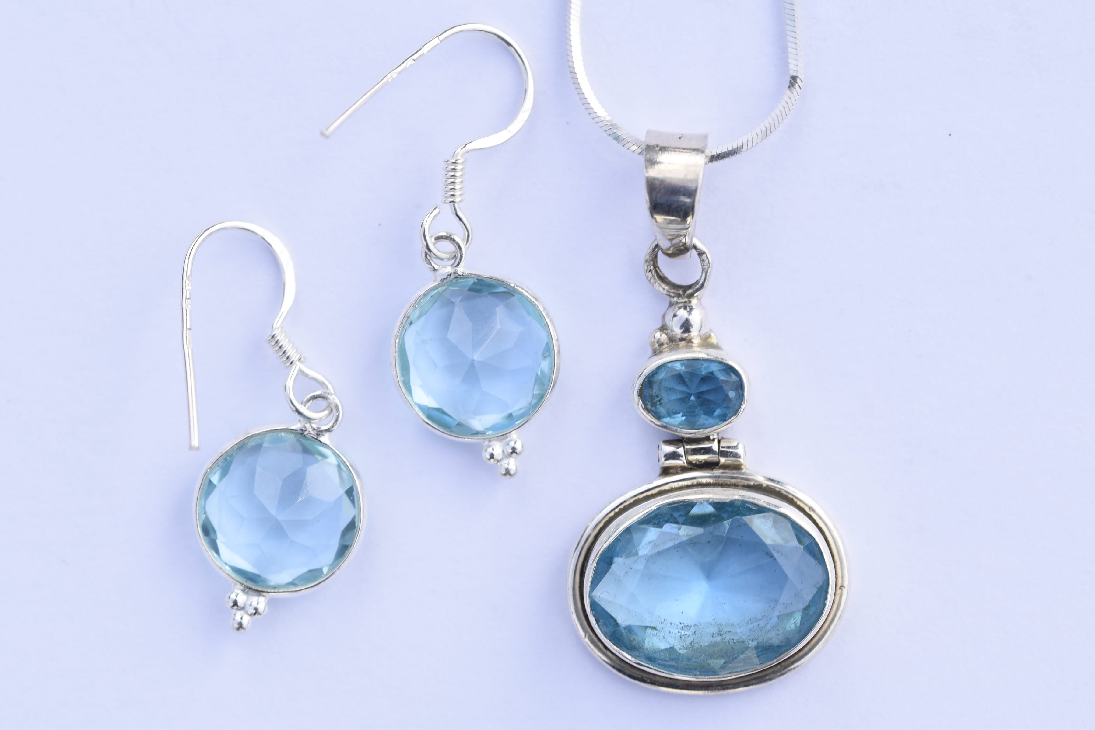 Topáz köves ékszer szett ezüst foglalatban