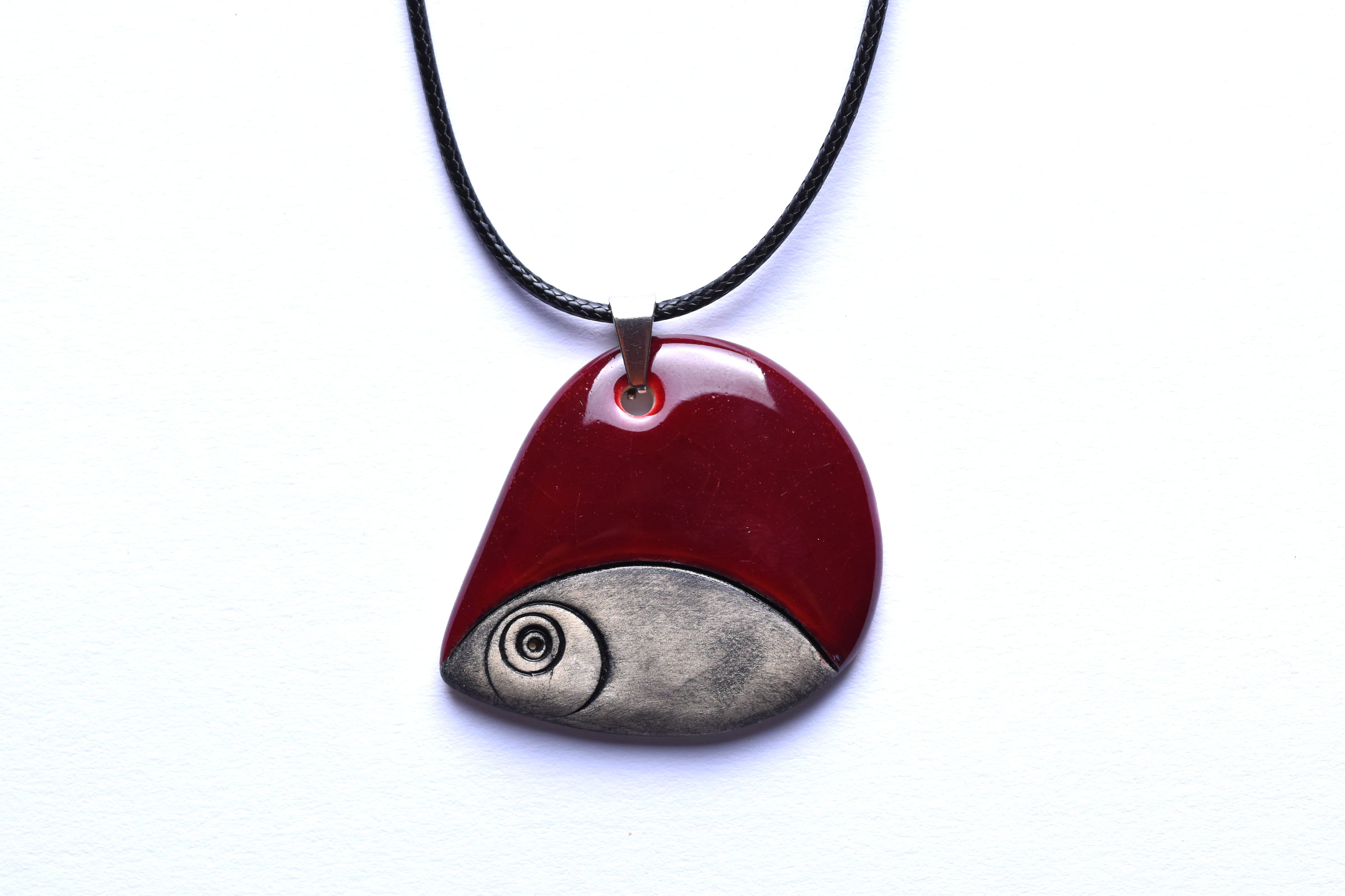 Kerámia medál zsinóron