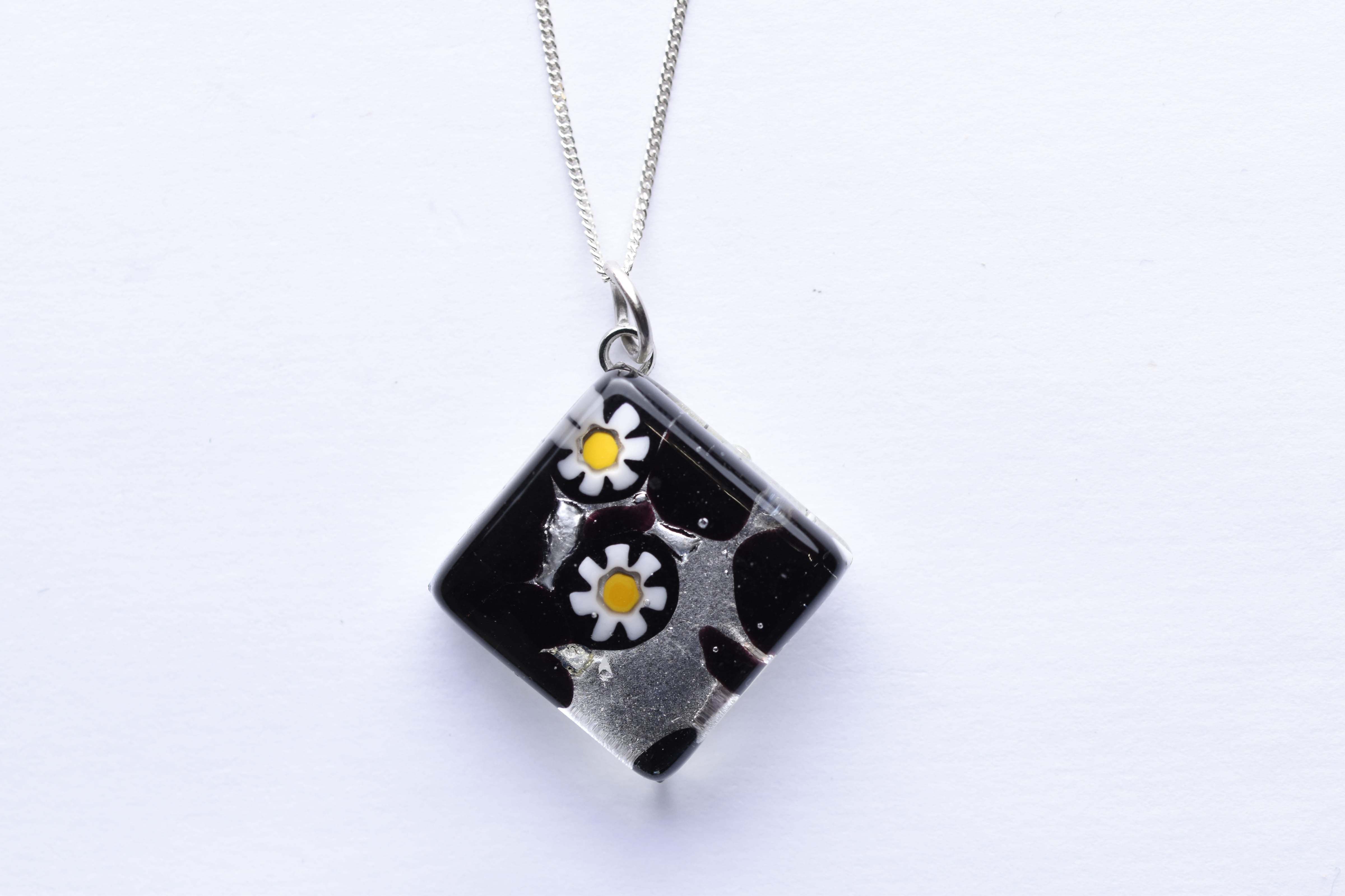 Kézzel készített muranoi üveg medál