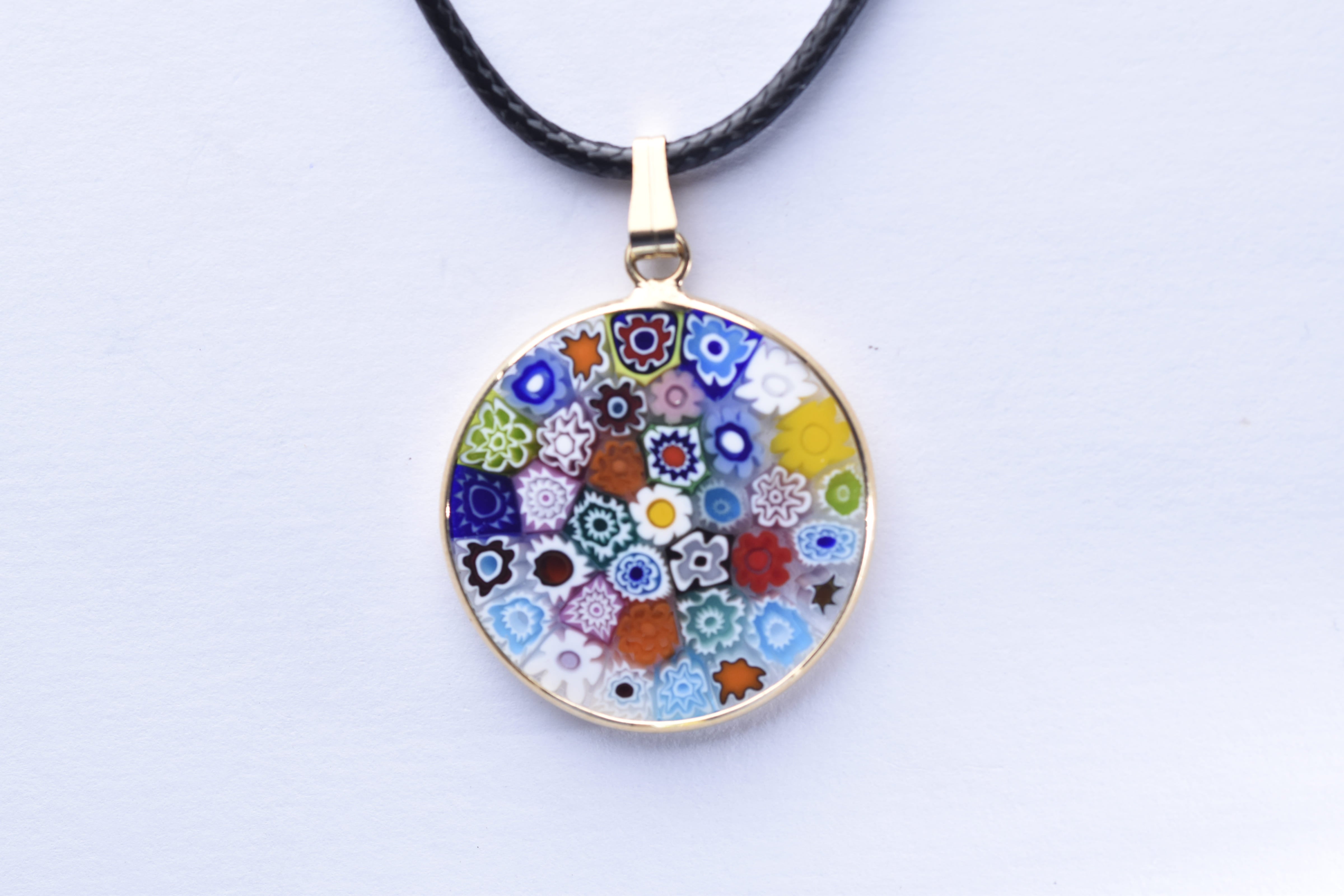 Millefiori medál fém keretben