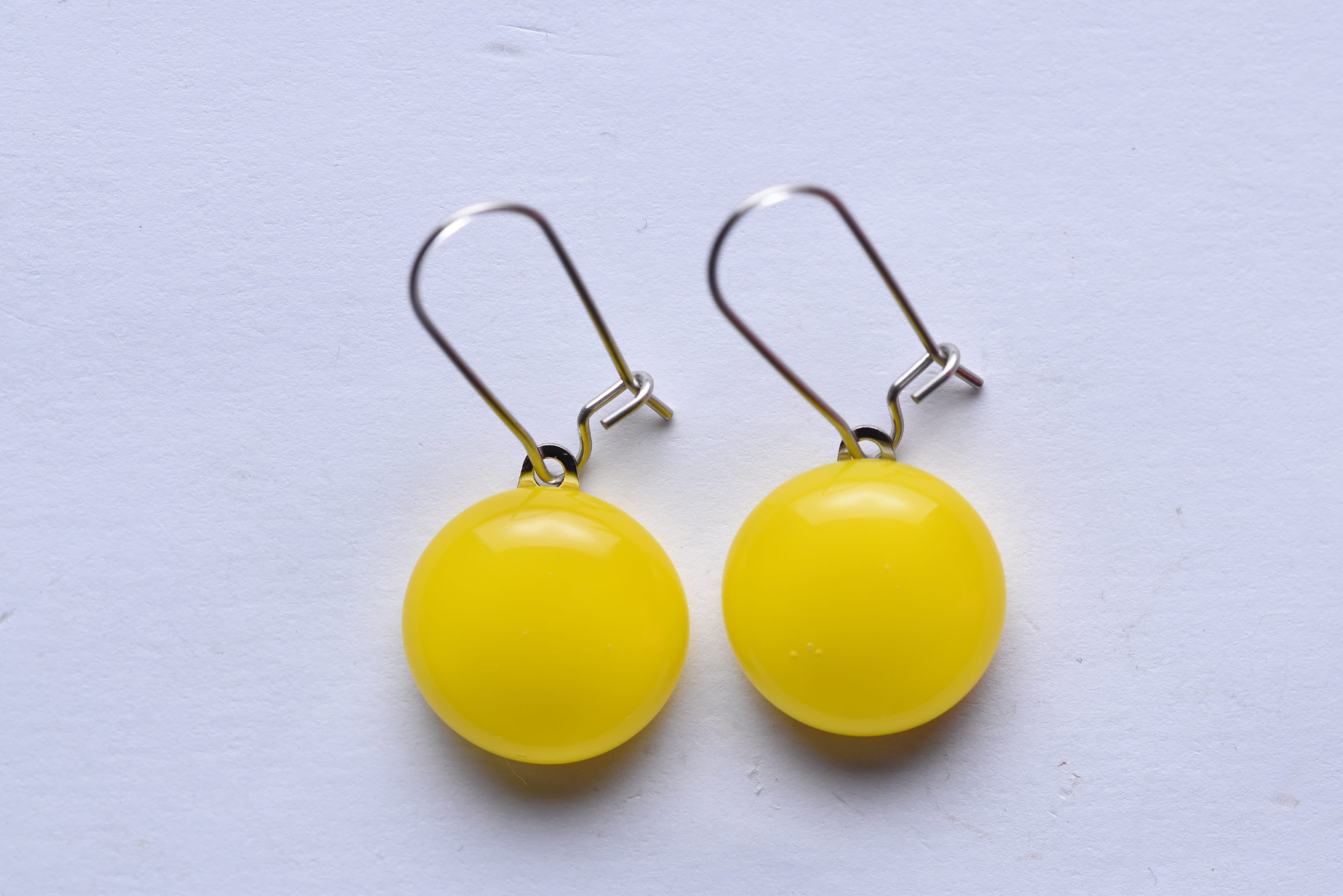 Kézzel készített üveg fülbevaló