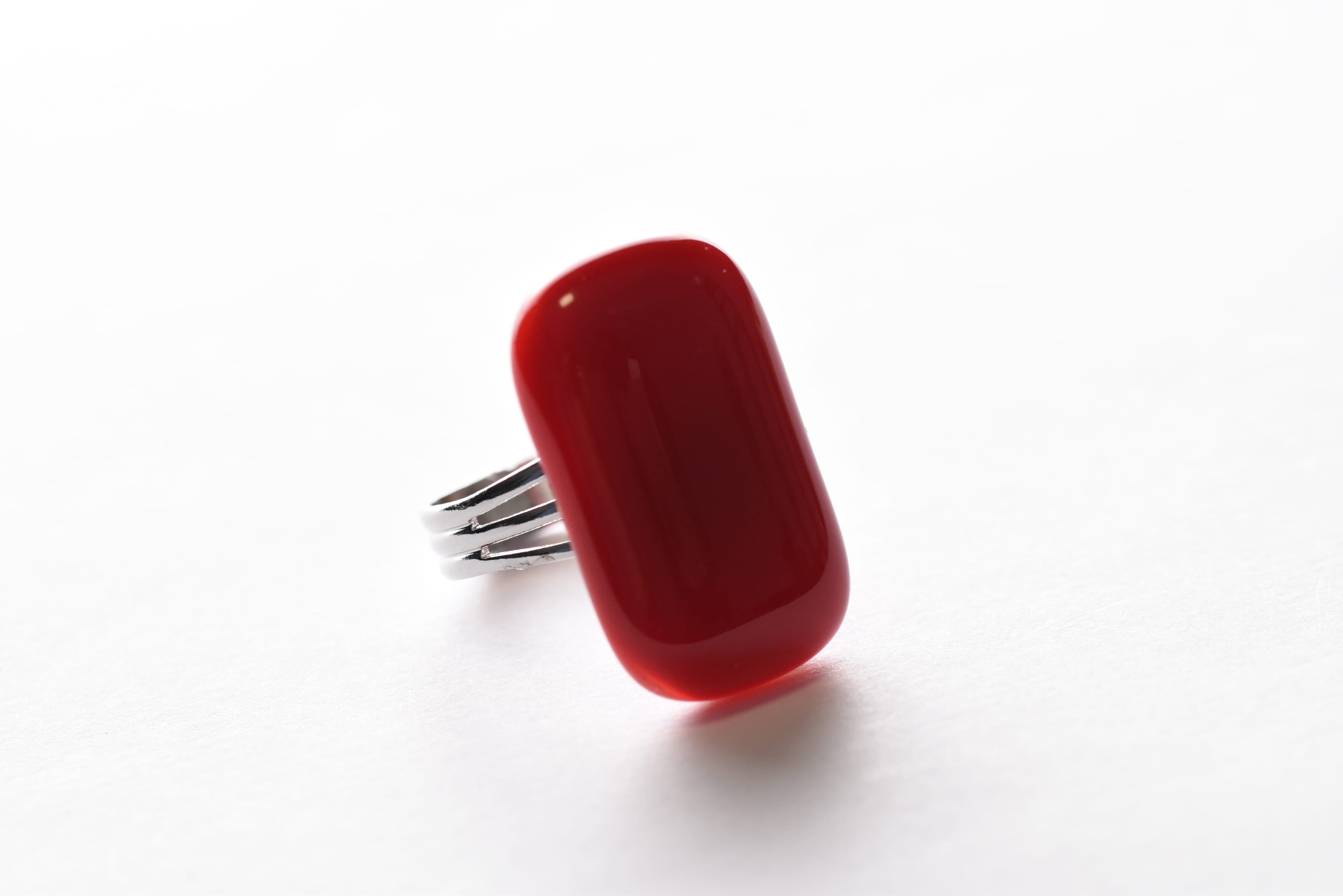 Kézzel készült üveg gyűrű