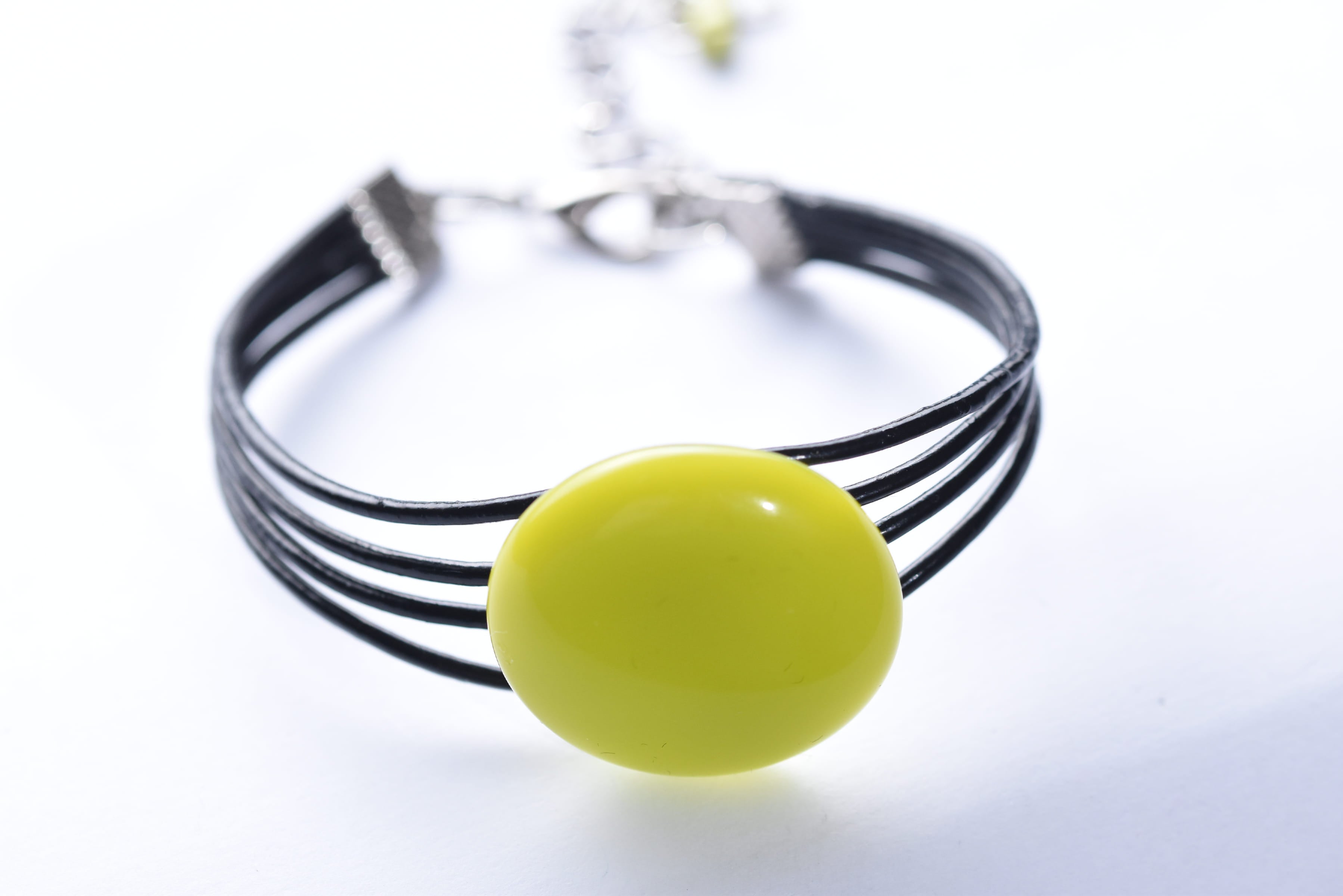 Kézzel készített üveg karkötő