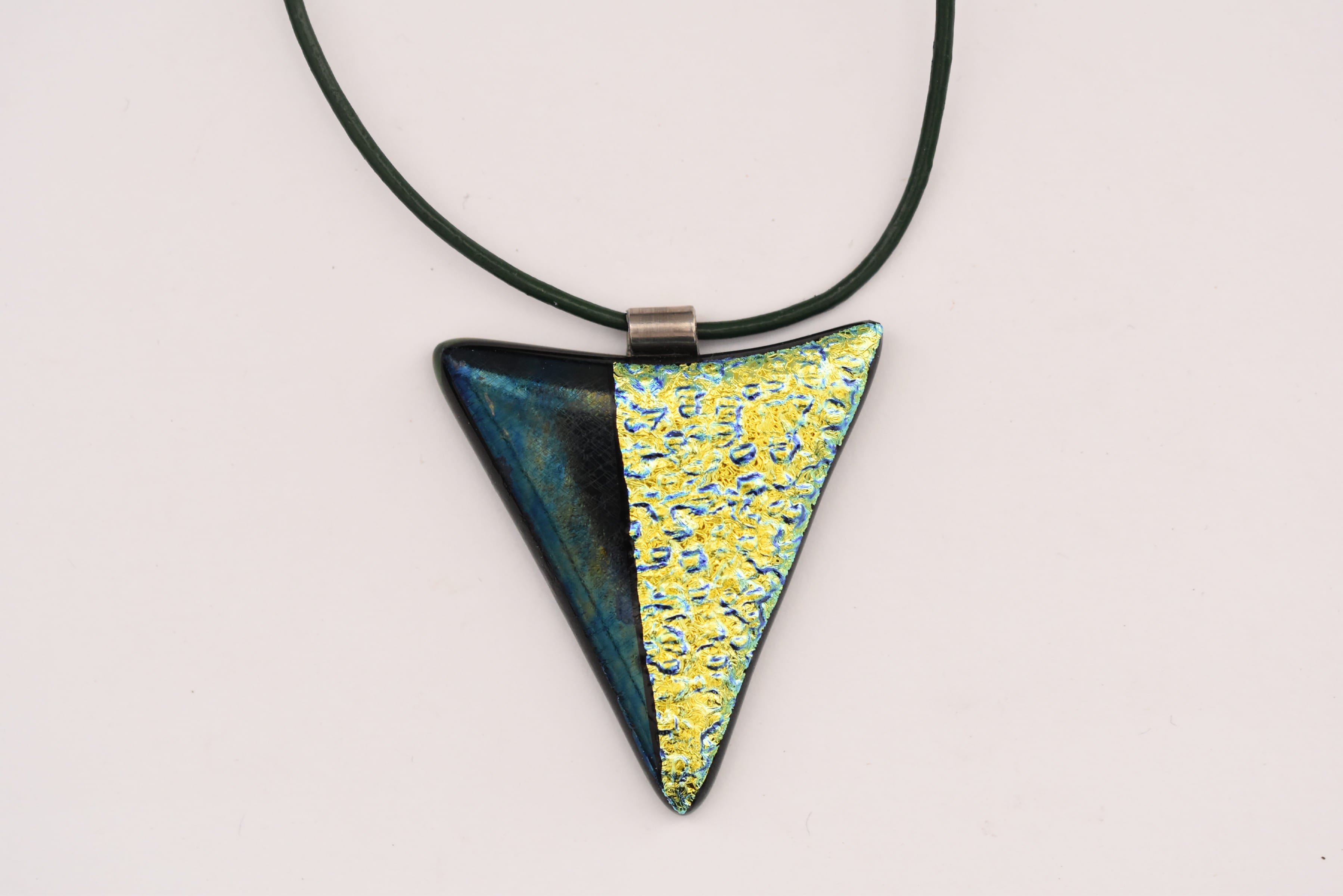 Kézzel készült üveg medál