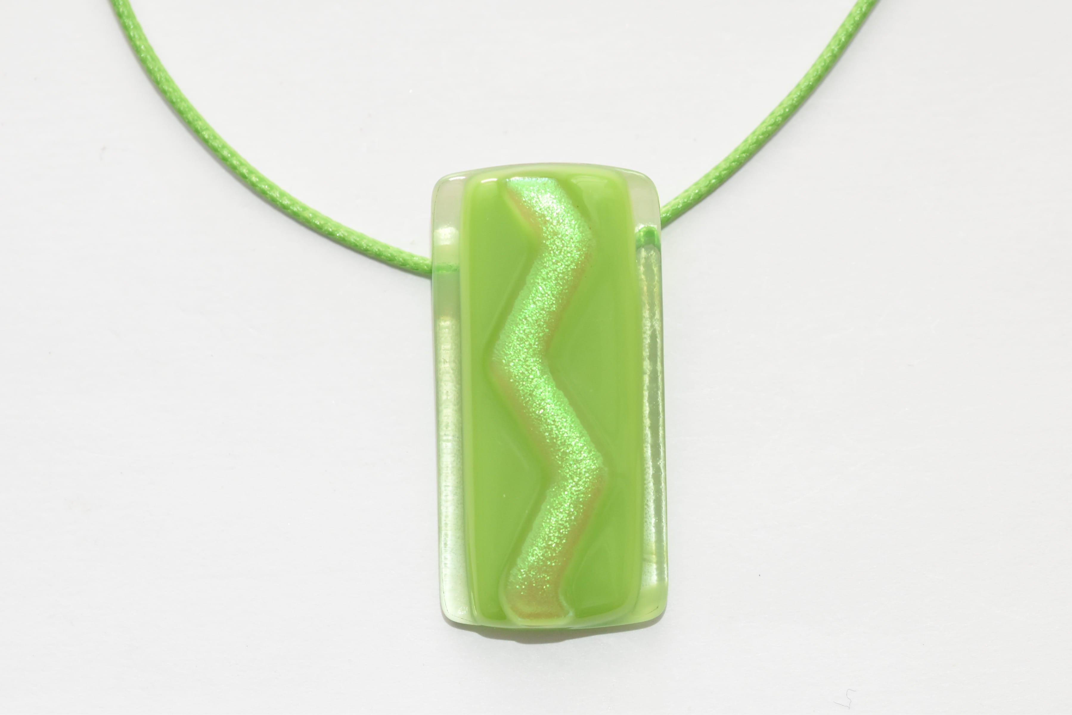 Kézzel készült üveg medál