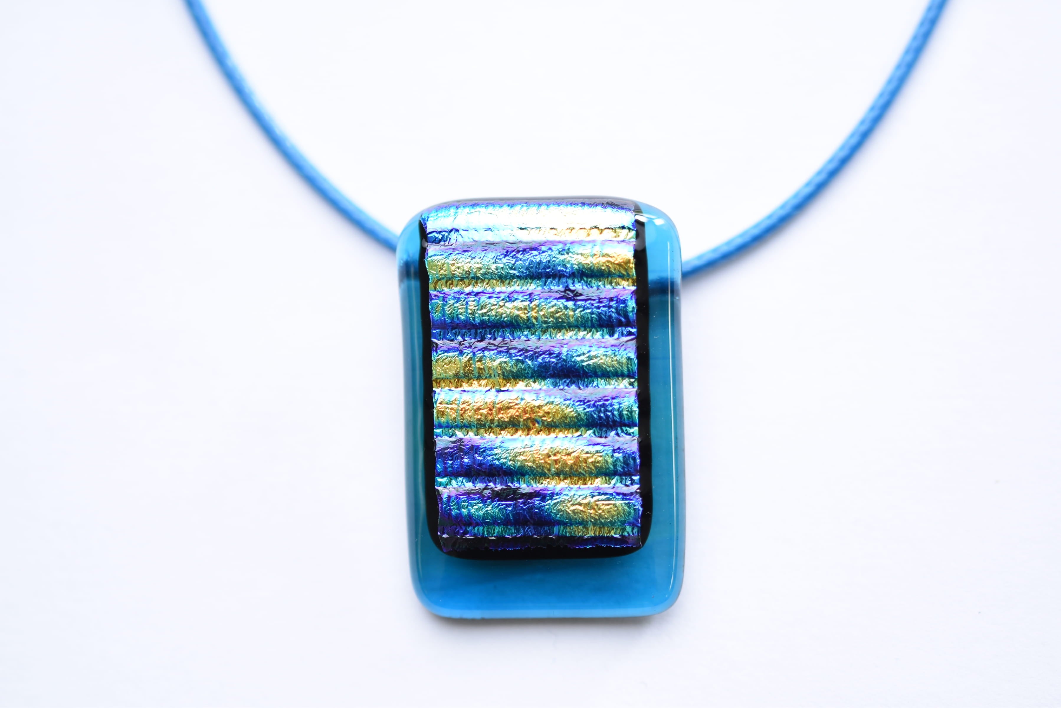 Kézzel készült üveg medál