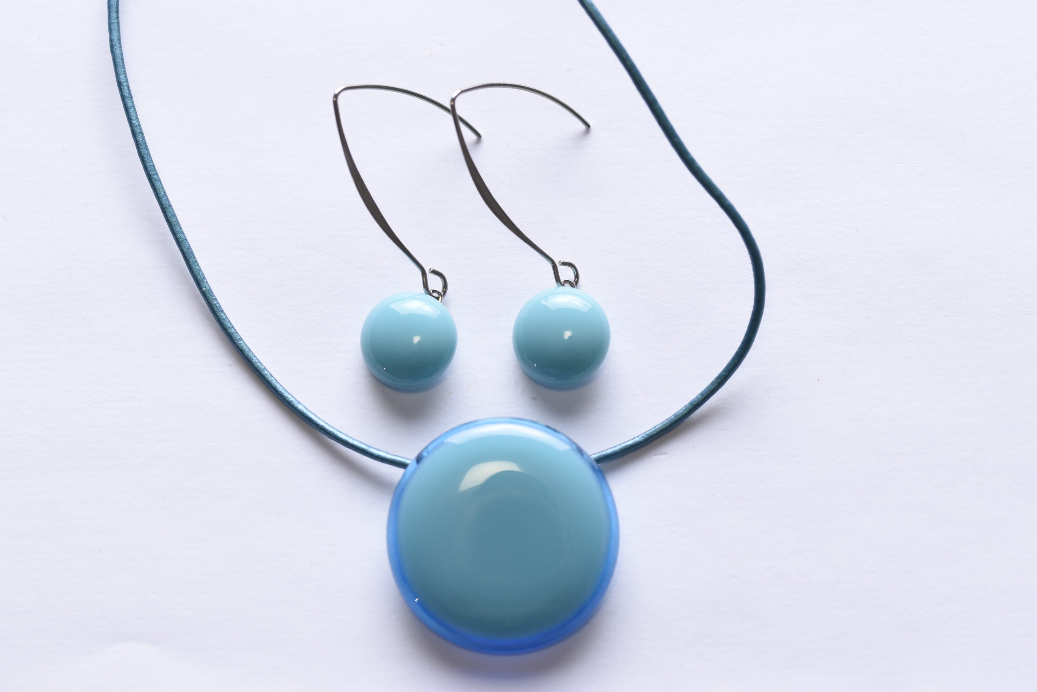 Kézzel készített üvegékszer szett