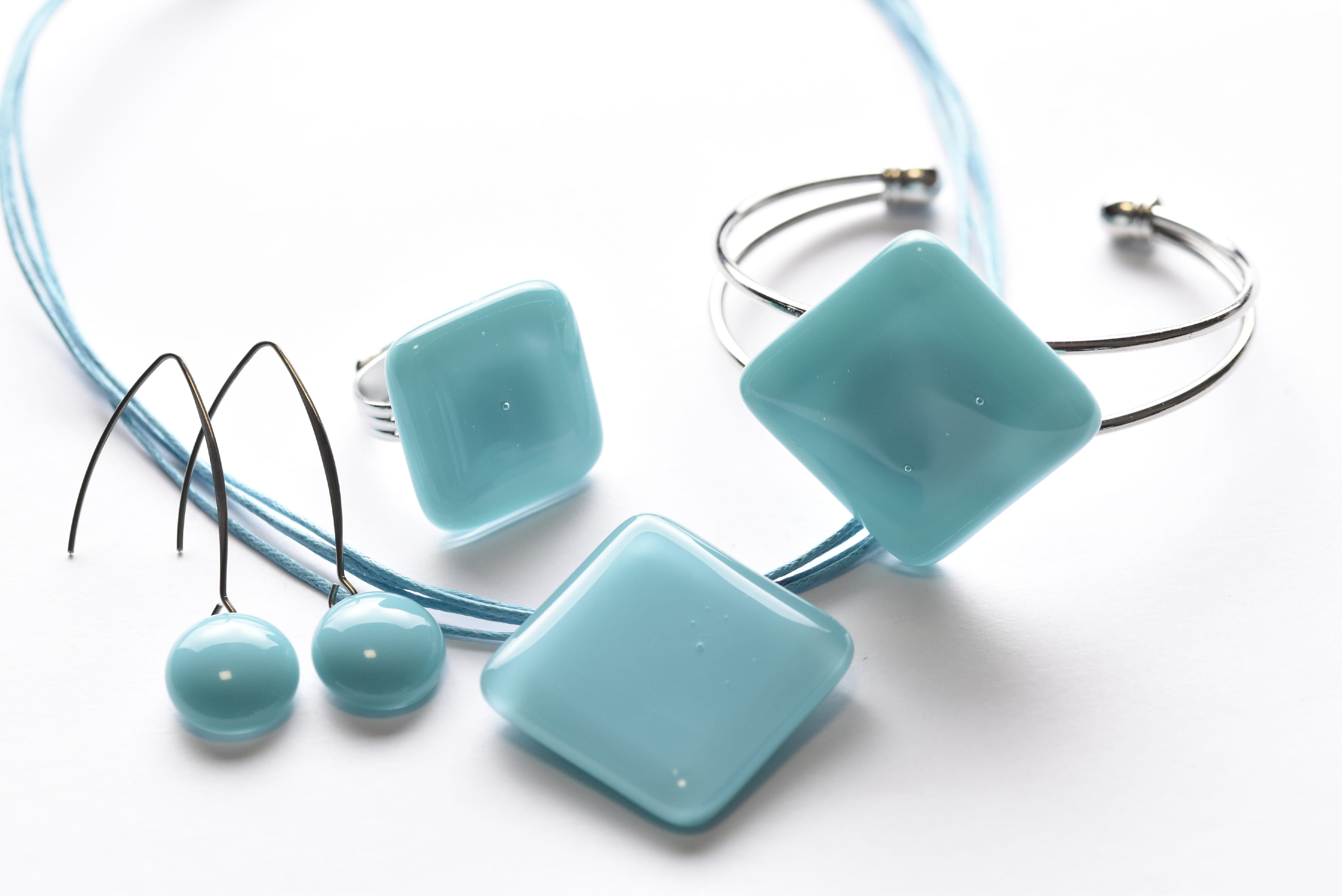 Kézzel készült üvegékszer szett