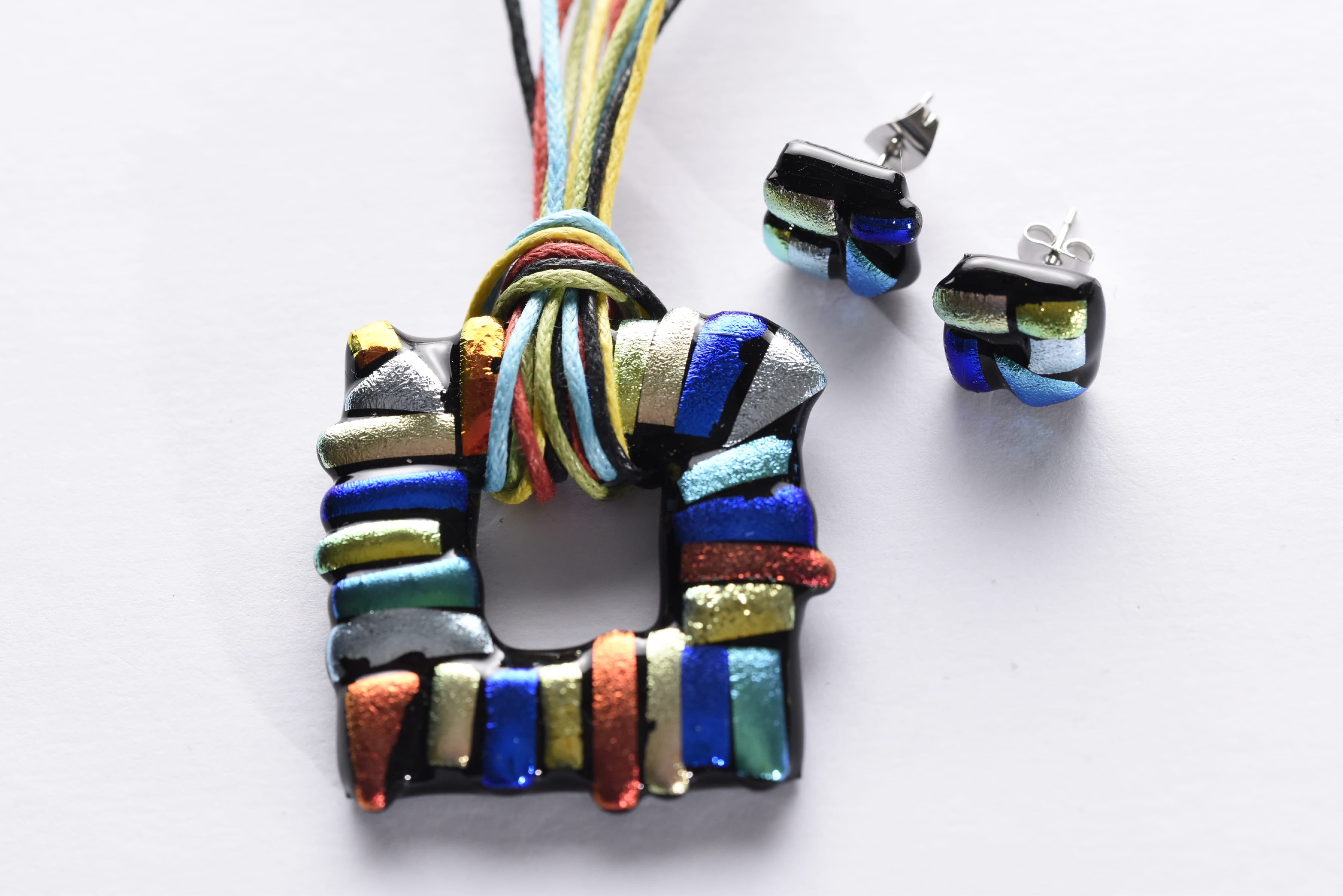 Kézzel készült üvegékszer szett