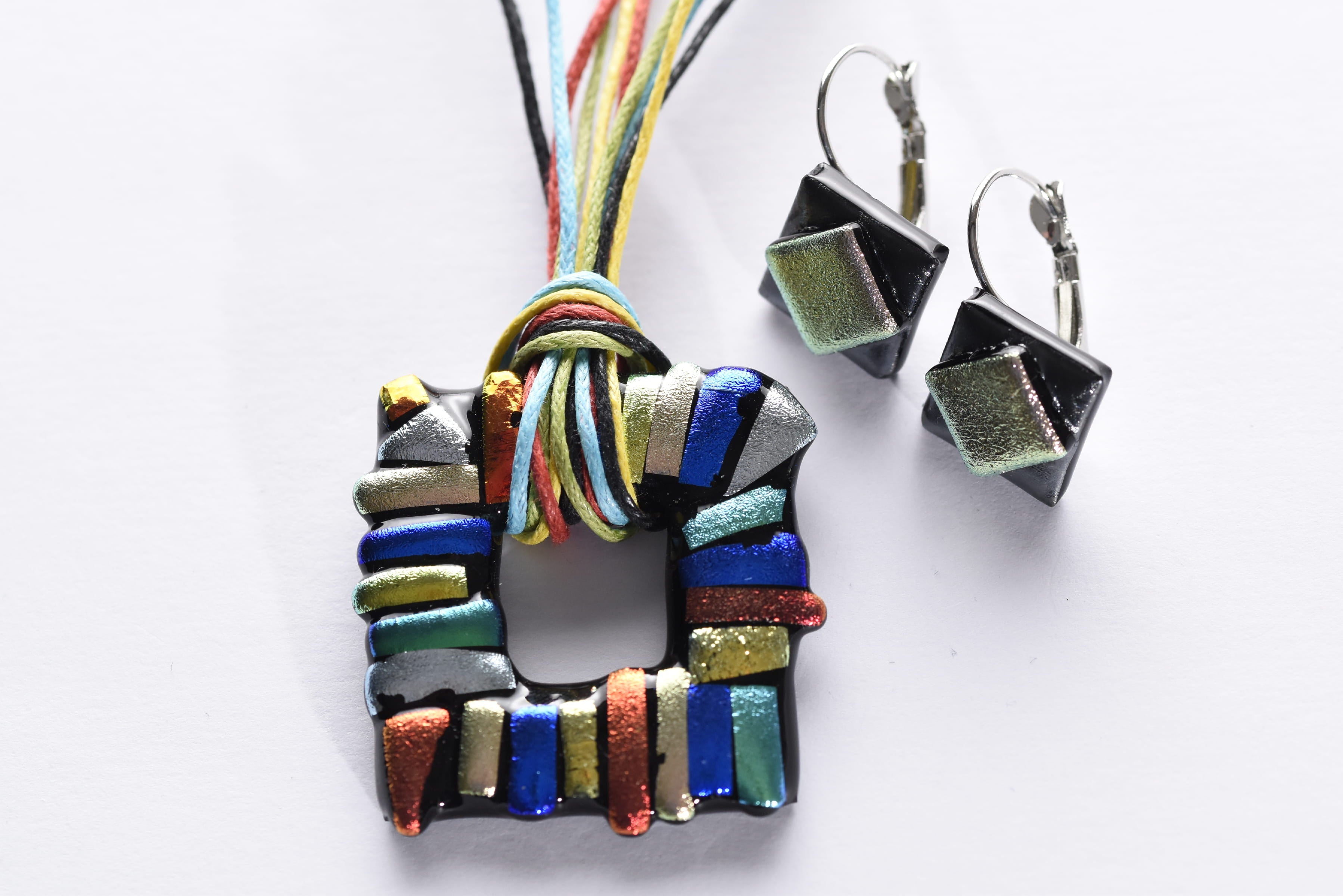 Kézzel készült üvegékszer szett